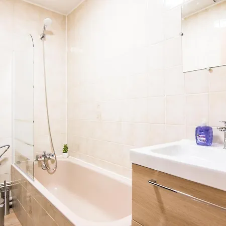 Apartamento Lumineux - L'oasis - Parking Prive